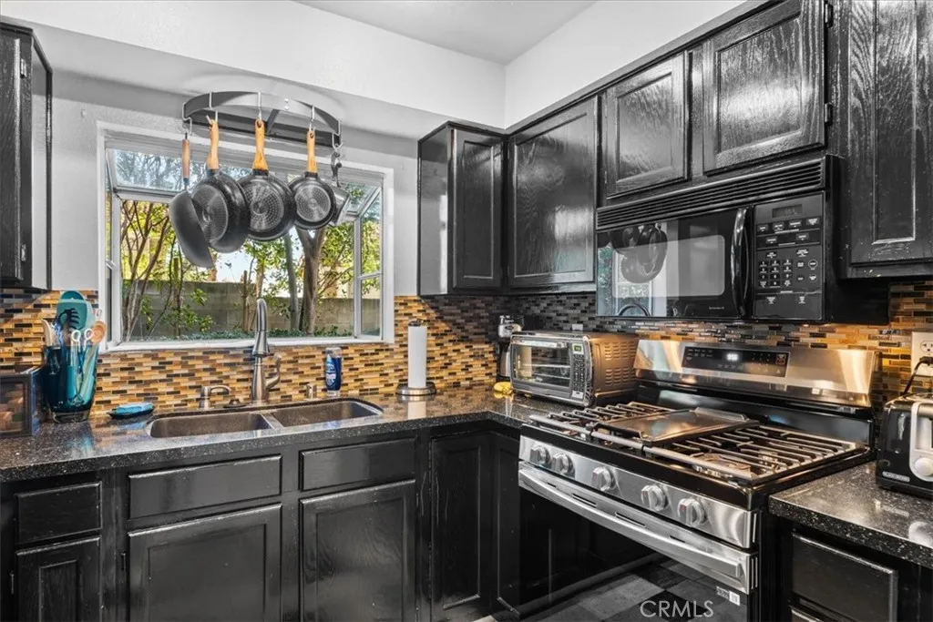 6433 Aleatico, Rancho Cucamonga, California 91737 home-pic-11