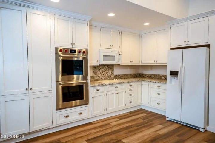 Delivery1753HiddenValleyRd,ThousandOaks-