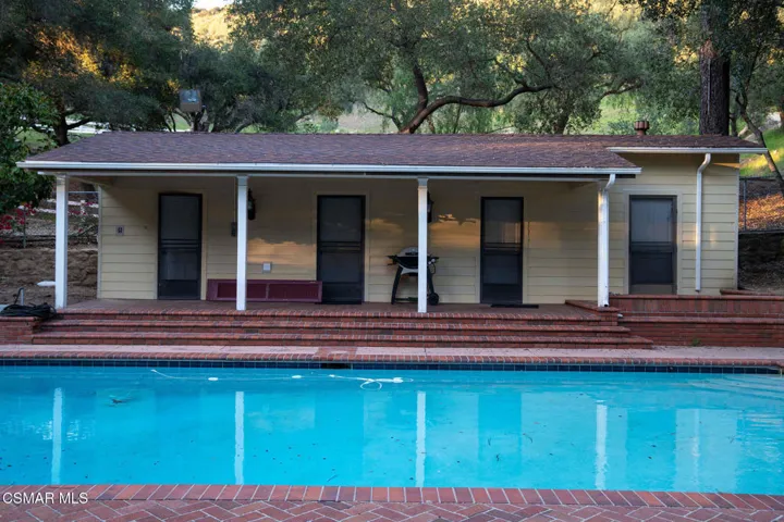 Delivery1753HiddenValleyRd,ThousandOaks-