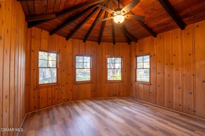 Delivery1753HiddenValleyRd,ThousandOaks-