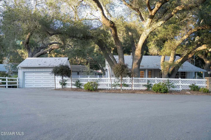 Delivery1753HiddenValleyRd,ThousandOaks-