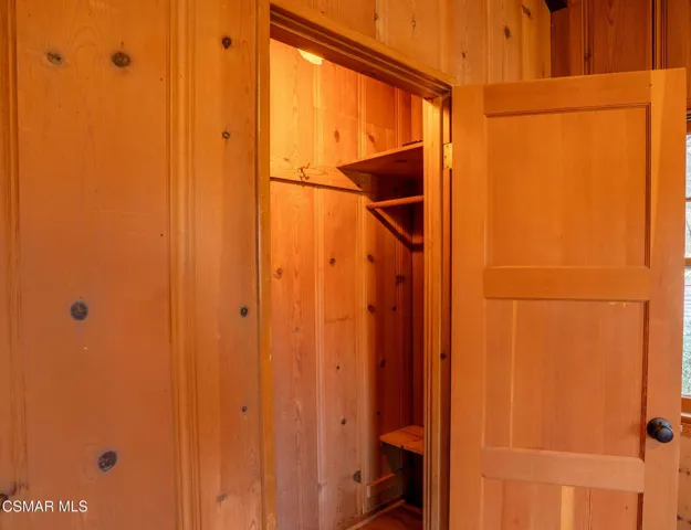 Delivery1753HiddenValleyRd,ThousandOaks-