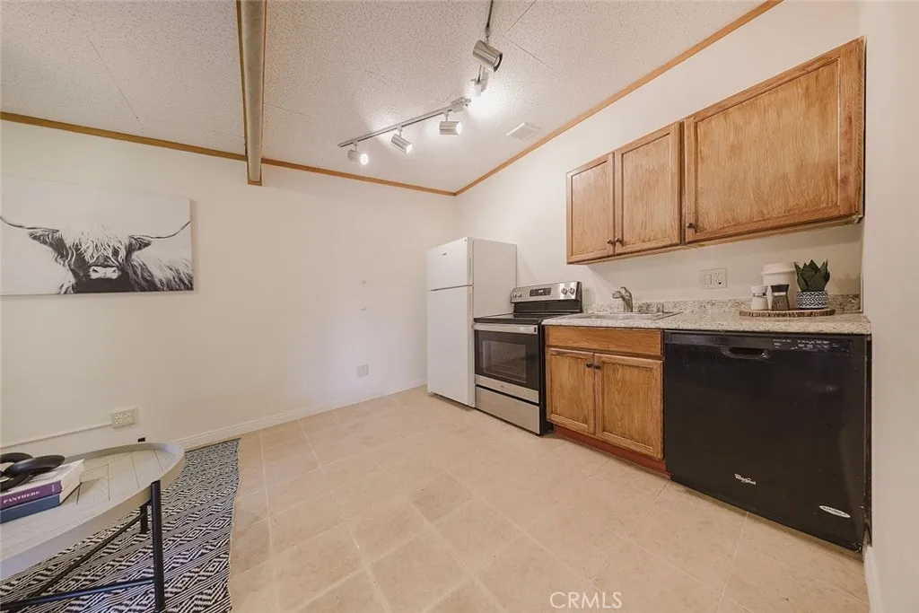 520 N Howard Street, Glendale, California 91206 home-pic-61
