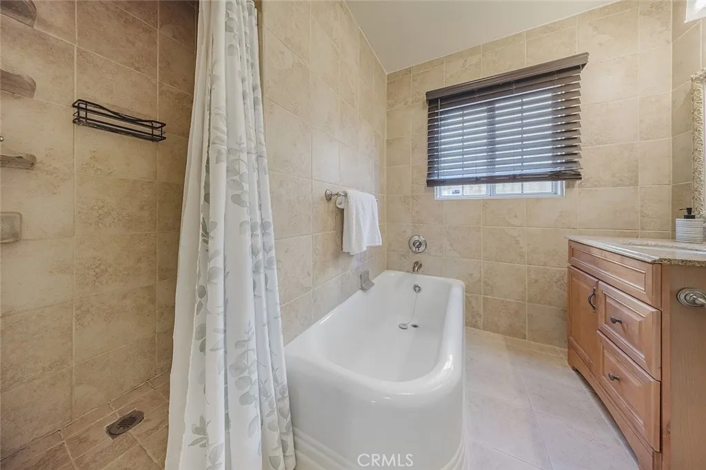 520 N Howard Street, Glendale, California 91206 home-pic-45