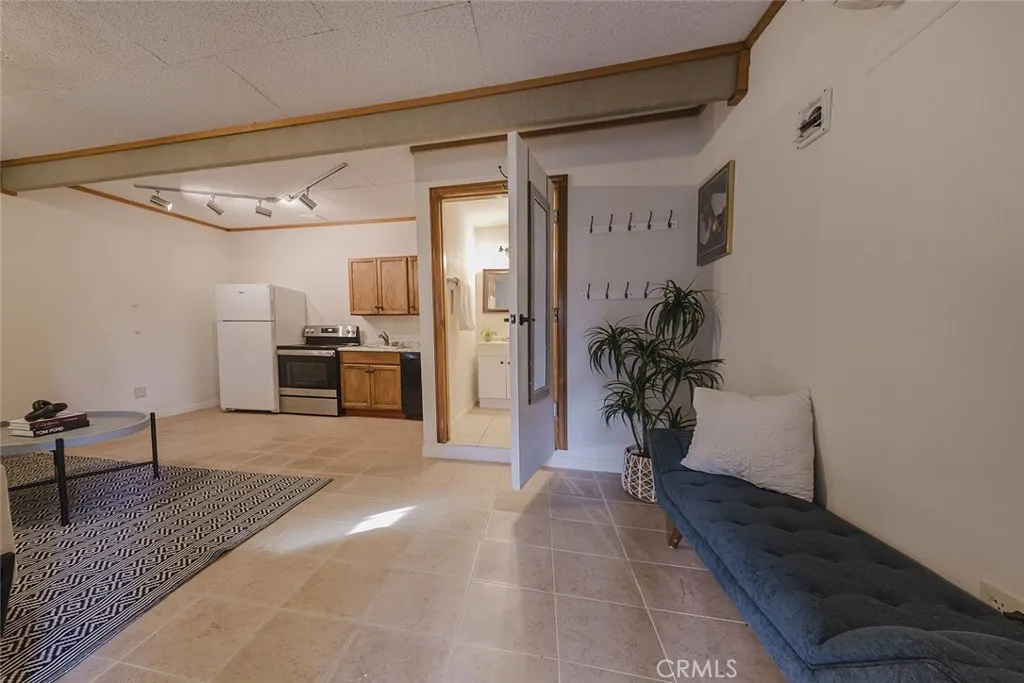 520 N Howard Street, Glendale, California 91206 home-pic-57