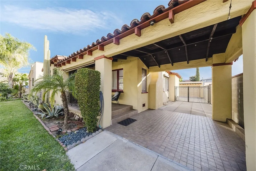 520 N Howard Street, Glendale, California 91206 home-pic-18