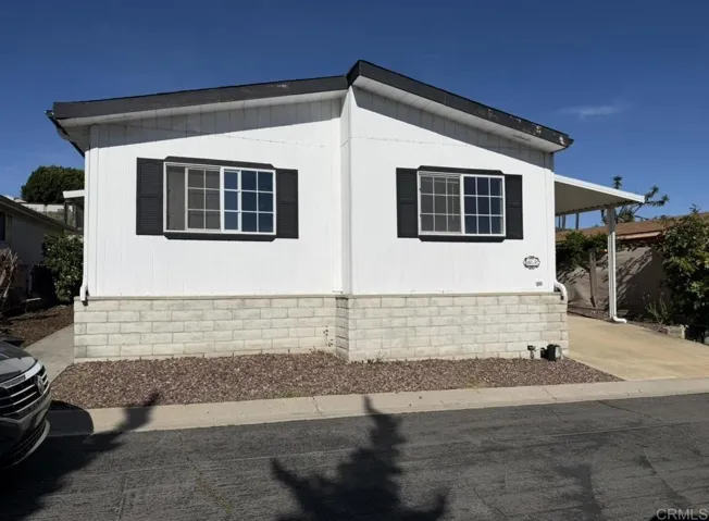 1638 Calavo 63, Fallbrook, California 92028
