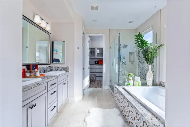 Master Bathroom #1