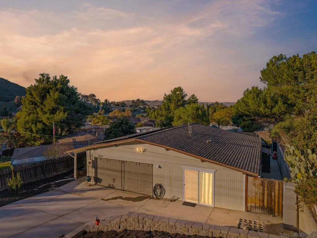 9144 Fanita Rancho Rd, Santee, California 92071 home-pic-26