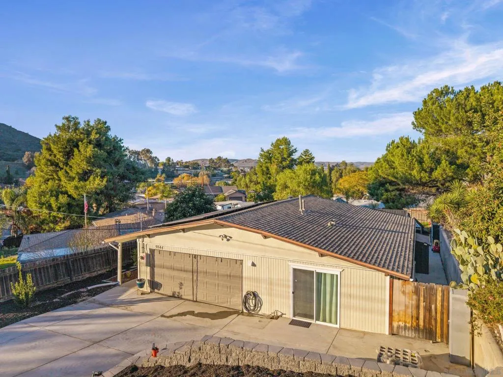 9144 Fanita Rancho Rd, Santee, California 92071 home-pic-1