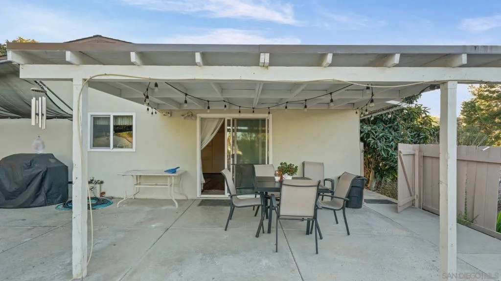 9144 Fanita Rancho Rd, Santee, California 92071 home-pic-22