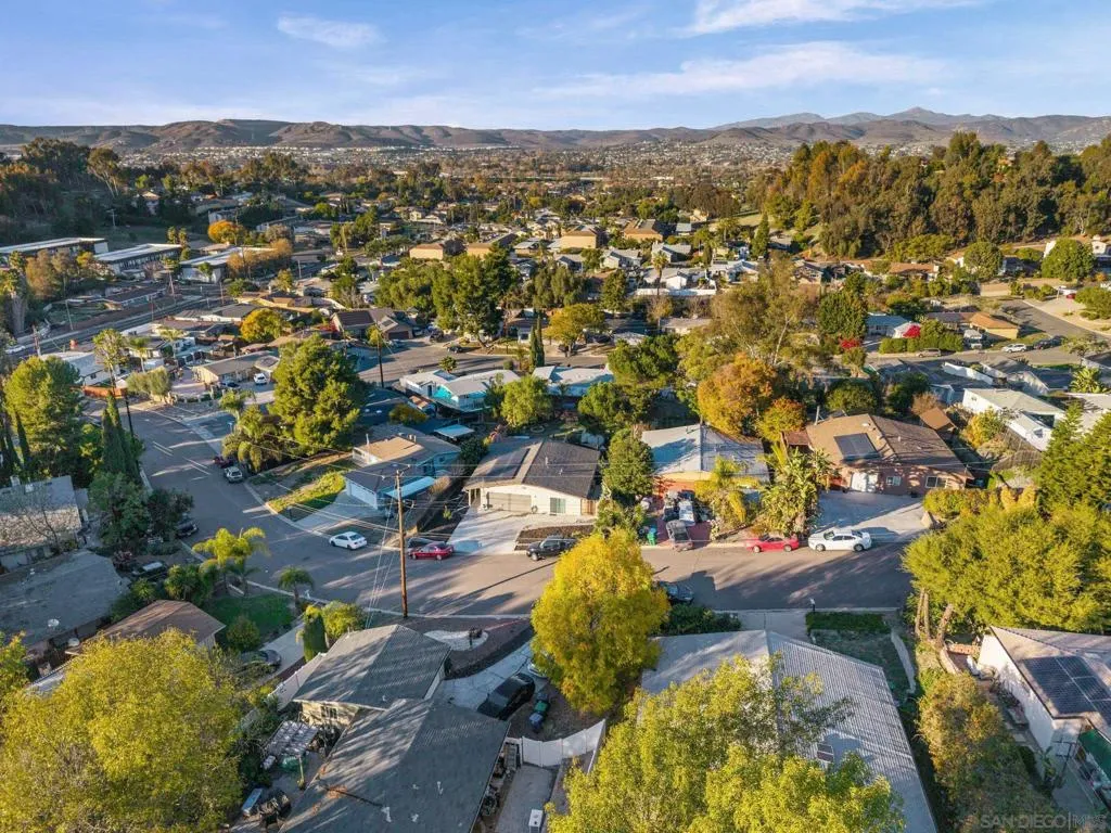 9144 Fanita Rancho Rd, Santee, California 92071 home-pic-28