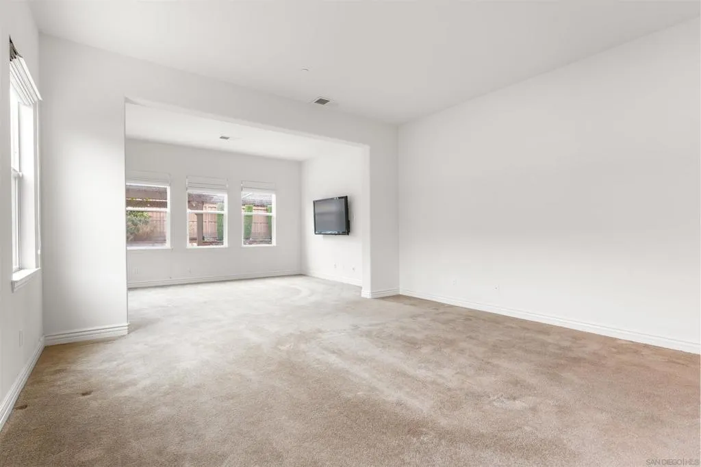 2067 James Gaynor, Fallbrook, California 92028 home-pic-22
