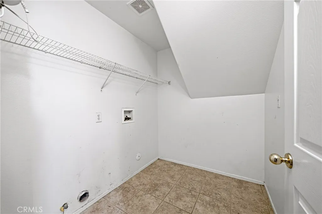 17891 Robusta Drive, Riverside, California 92503 home-pic-28