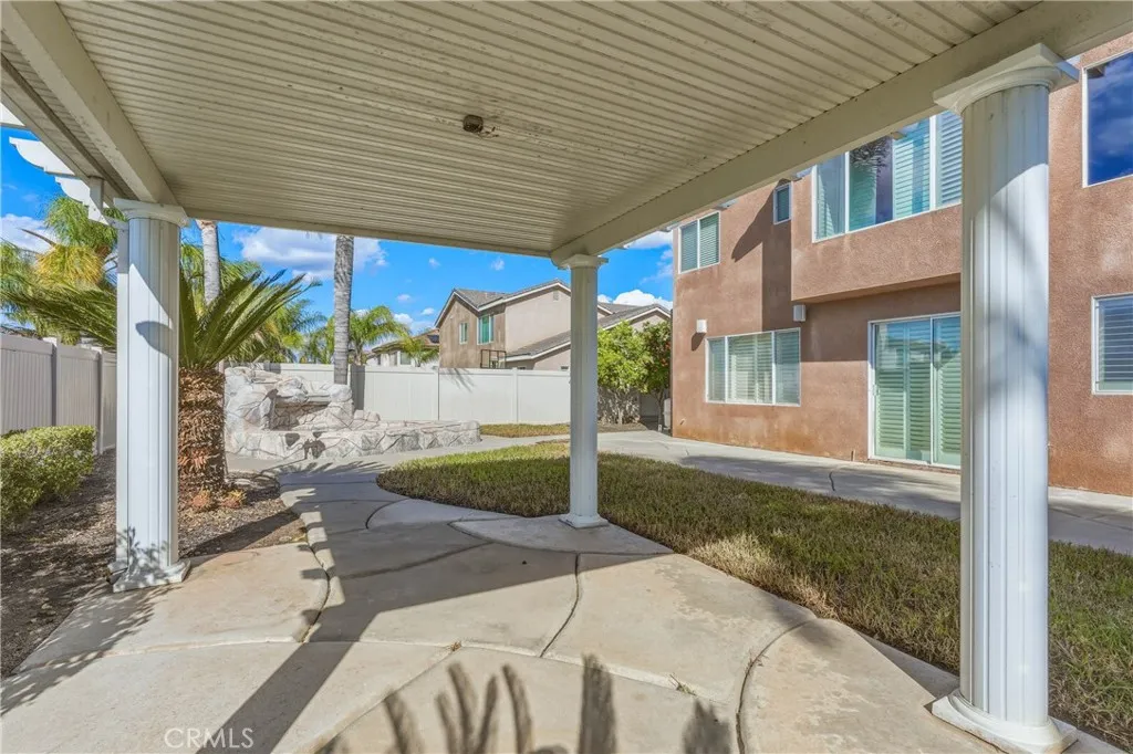17891 Robusta Drive, Riverside, California 92503 home-pic-9