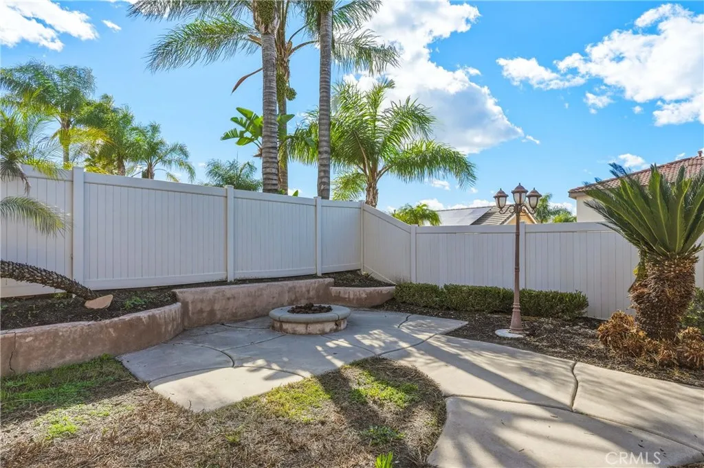 17891 Robusta Drive, Riverside, California 92503 home-pic-5