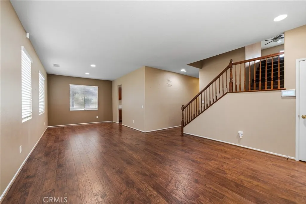 17891 Robusta Drive, Riverside, California 92503 home-pic-10