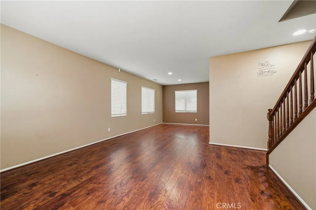 17891 Robusta Drive, Riverside, California 92503 home-pic-11