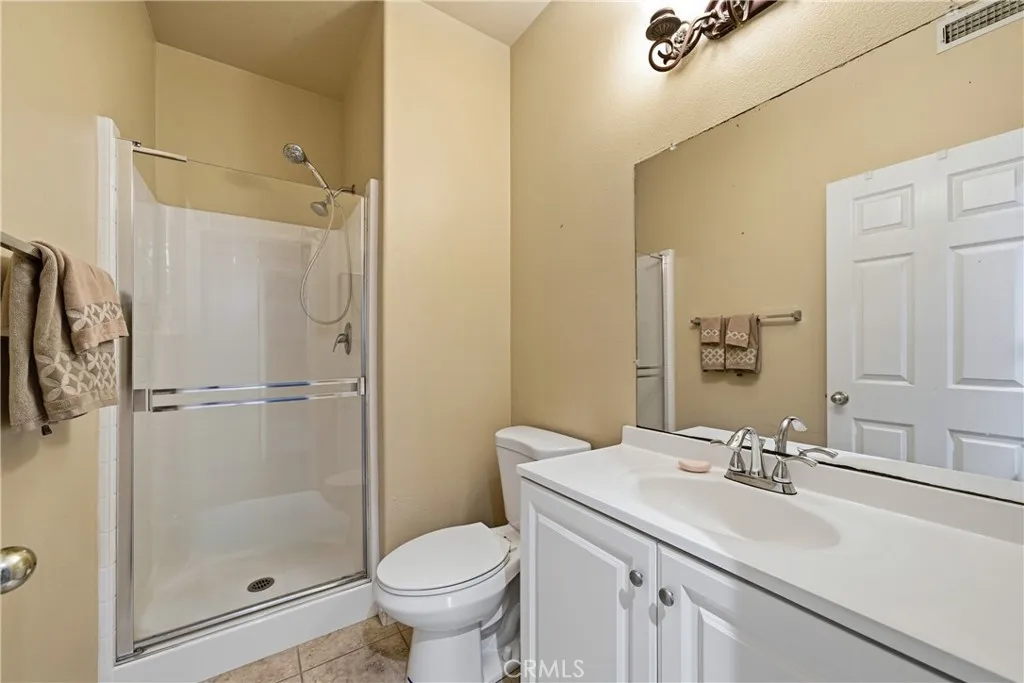 17891 Robusta Drive, Riverside, California 92503 home-pic-27