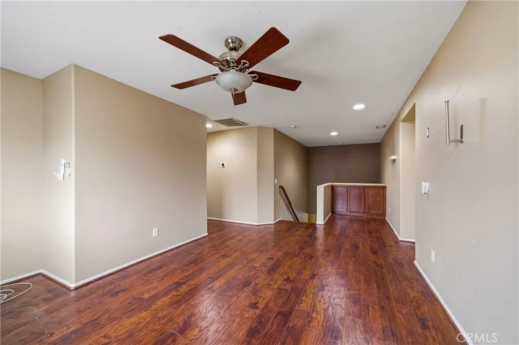 17891 Robusta Drive, Riverside, California 92503 home-pic-33