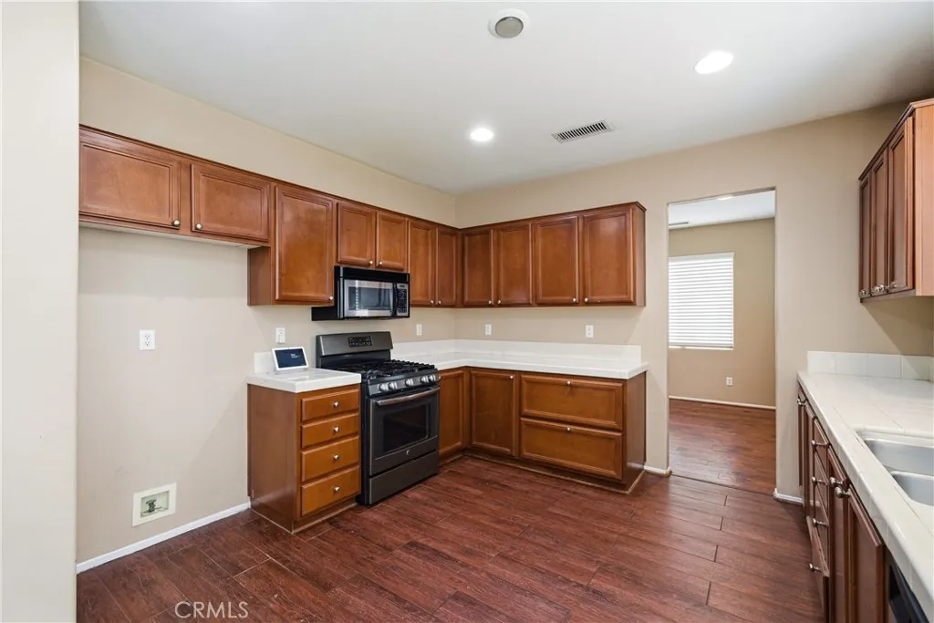 17891 Robusta Drive, Riverside, California 92503 home-pic-20