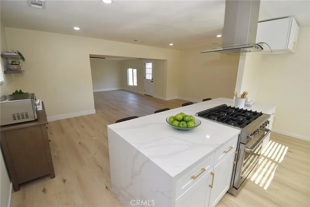 16807 Wing, La Puente, California 91744 home-pic-10
