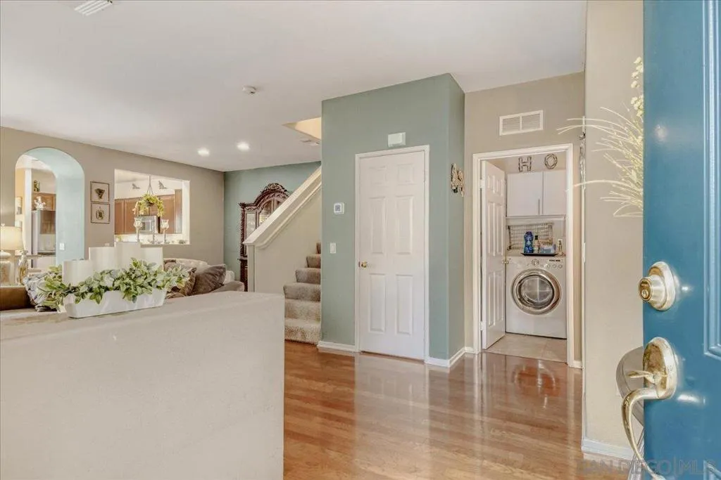 6373 Avenida De Las Vistas 2, San Diego, California 92154 home-pic-3