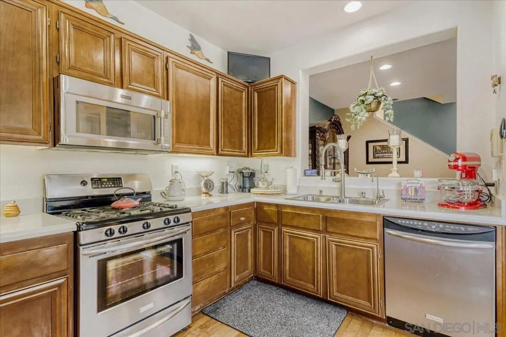 6373 Avenida De Las Vistas 2, San Diego, California 92154 home-pic-10