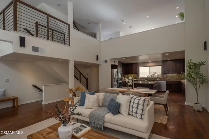 7403 S Sepulveda, #108