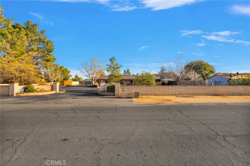 14415 Erie, Apple Valley, California 92307 home-pic-10