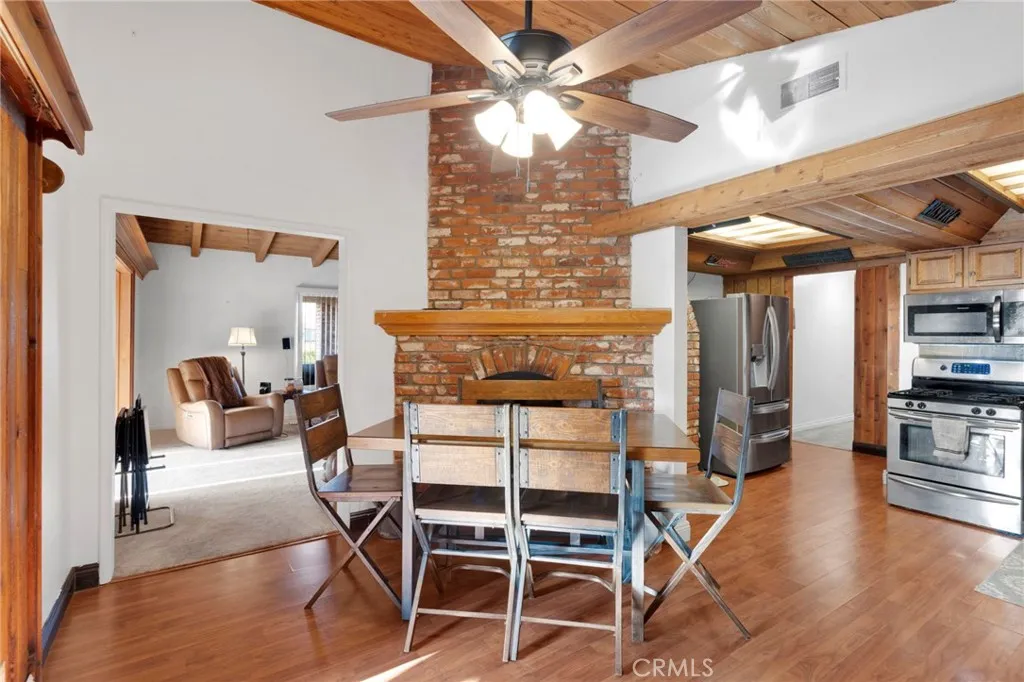 14415 Erie, Apple Valley, California 92307 home-pic-4