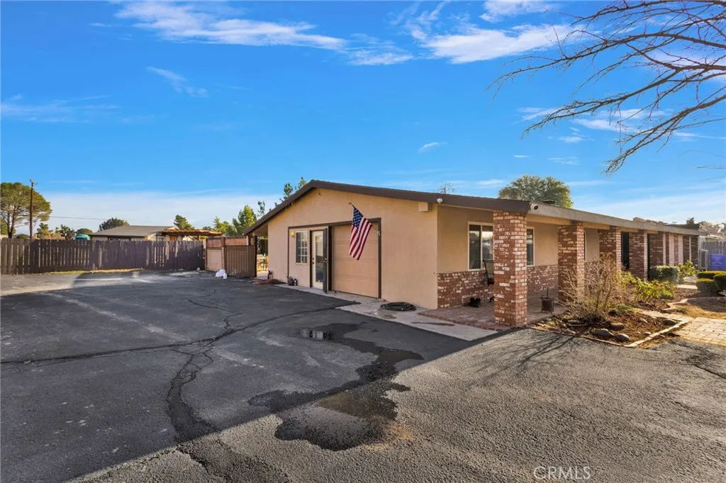 14415 Erie, Apple Valley, California 92307 home-pic-11