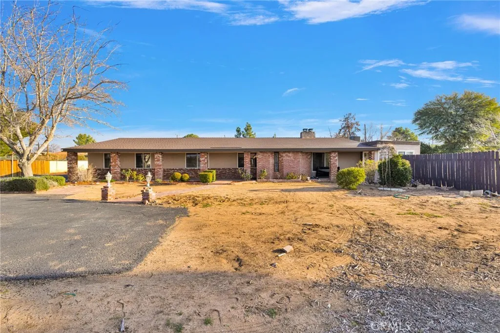 14415 Erie, Apple Valley, California 92307 home-pic-5