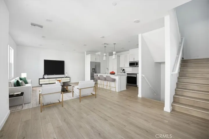 PHOTOS ARE OF MODEL MATCH AND HAVE BEEN VIRTUALLY STAGED