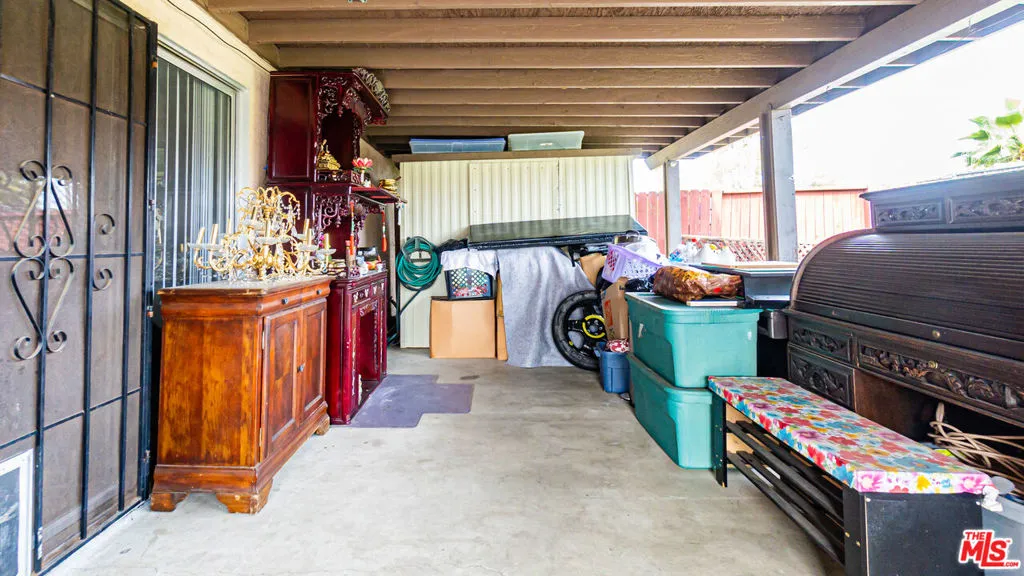 586 San Dimas Street, Hemet, California 92545 home-pic-21
