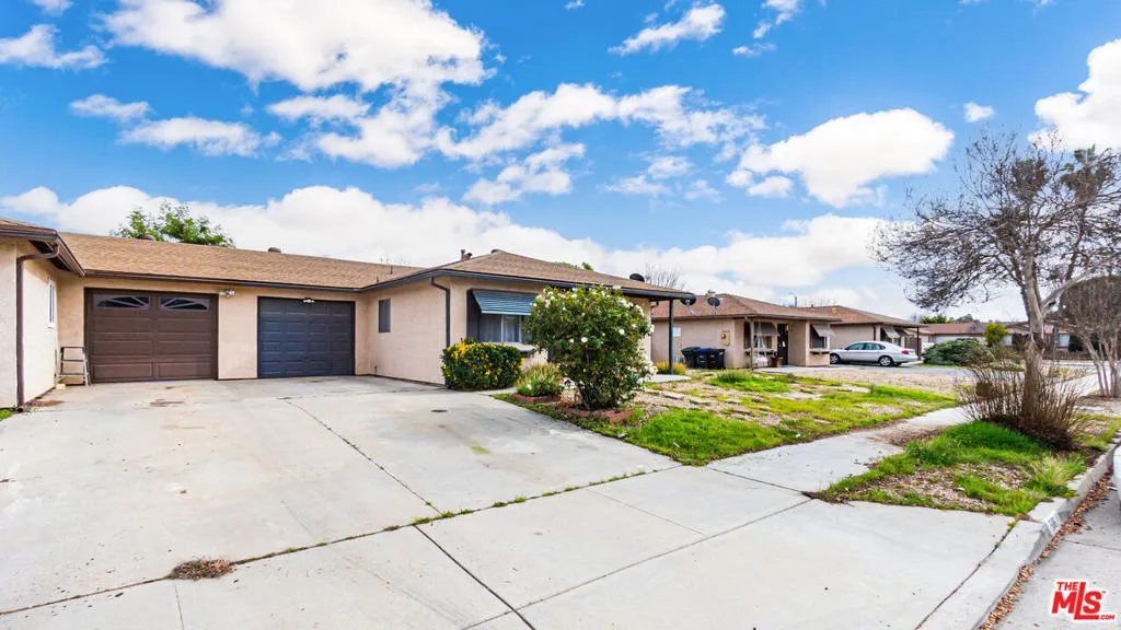 586 San Dimas Street, Hemet, California 92545 home-pic-3