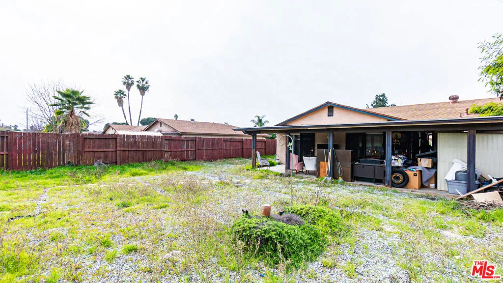 586 San Dimas Street, Hemet, California 92545 home-pic-26