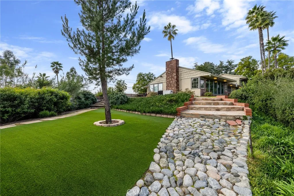 120 Kenworthy, Pasadena, California 91105 home-pic-63