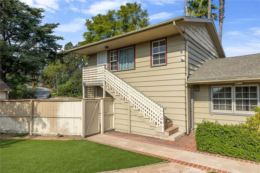 120 Kenworthy, Pasadena, California 91105 home-pic-31