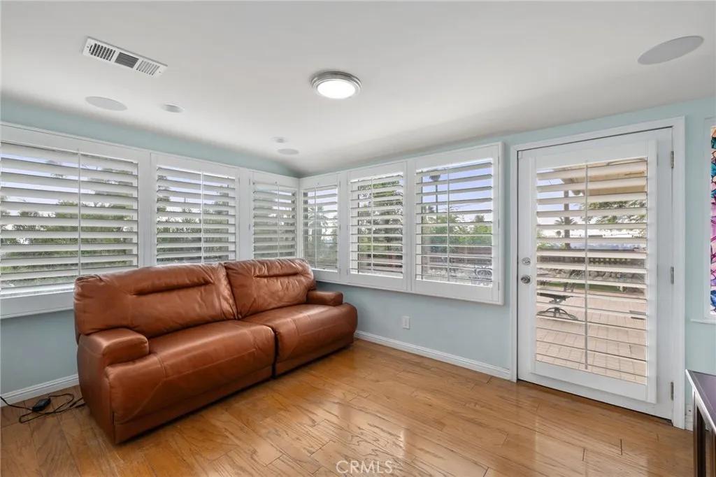 120 Kenworthy, Pasadena, California 91105 home-pic-14