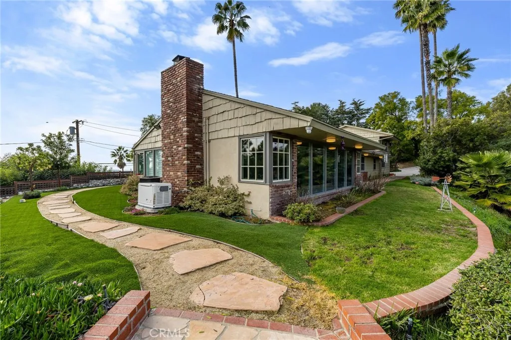 120 Kenworthy, Pasadena, California 91105 home-pic-65