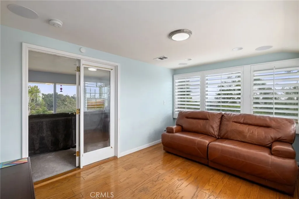 120 Kenworthy, Pasadena, California 91105 home-pic-15