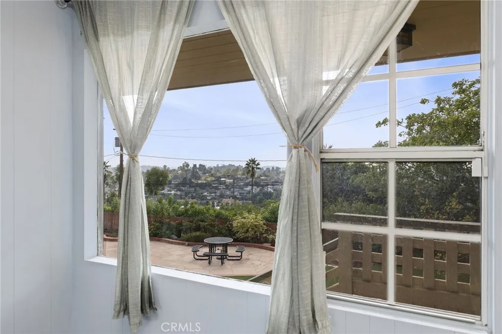 120 Kenworthy, Pasadena, California 91105 home-pic-38