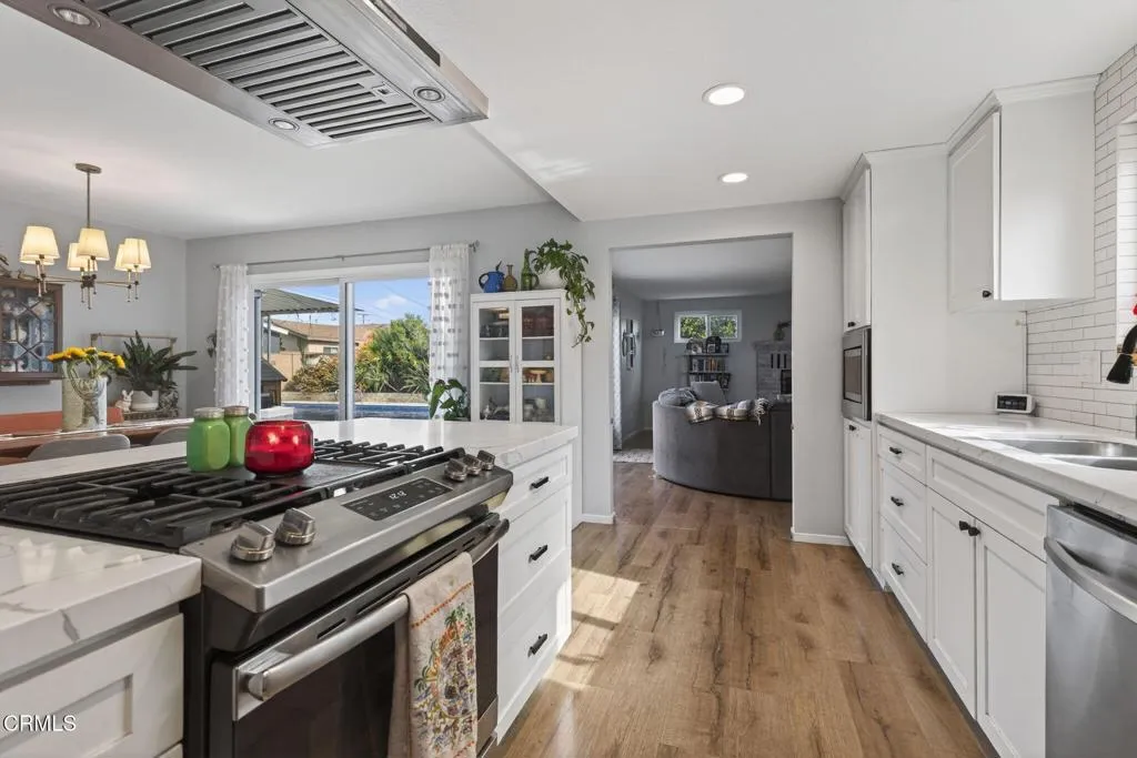 2206 Sanchez Drive, Camarillo, California 93010 home-pic-17