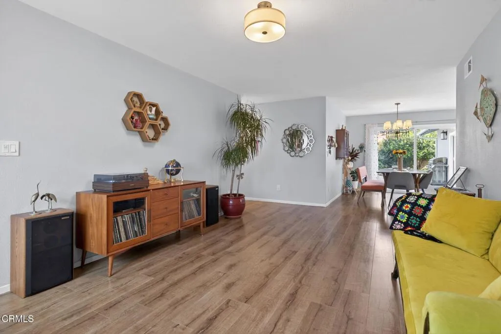 2206 Sanchez Drive, Camarillo, California 93010 home-pic-6