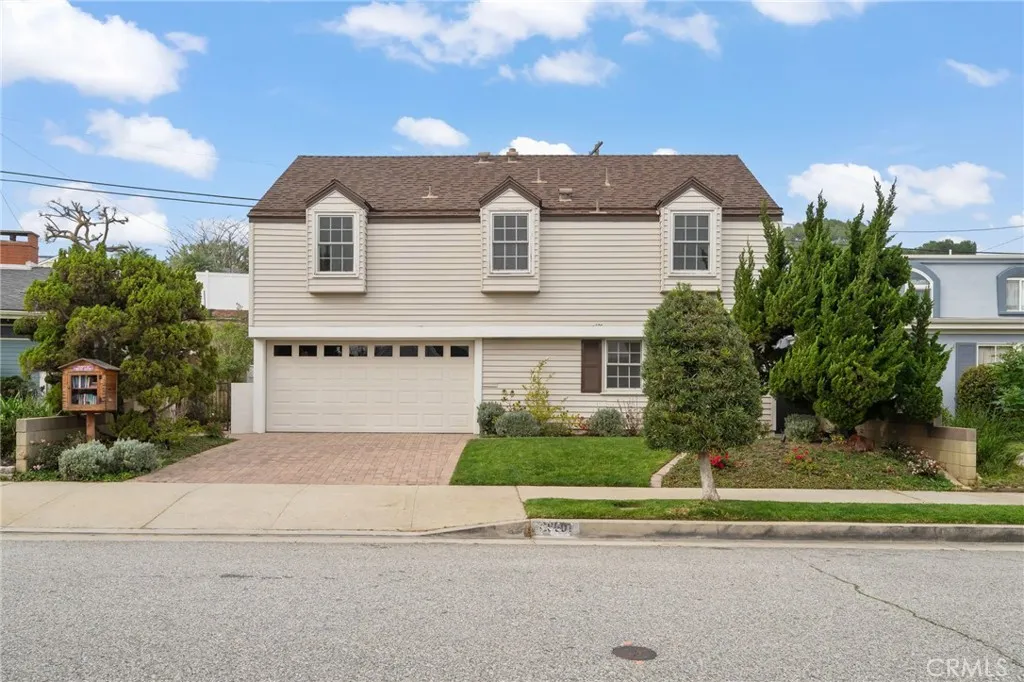 26501 Senator Avenue, Harbor City, California 90710 home-pic-1