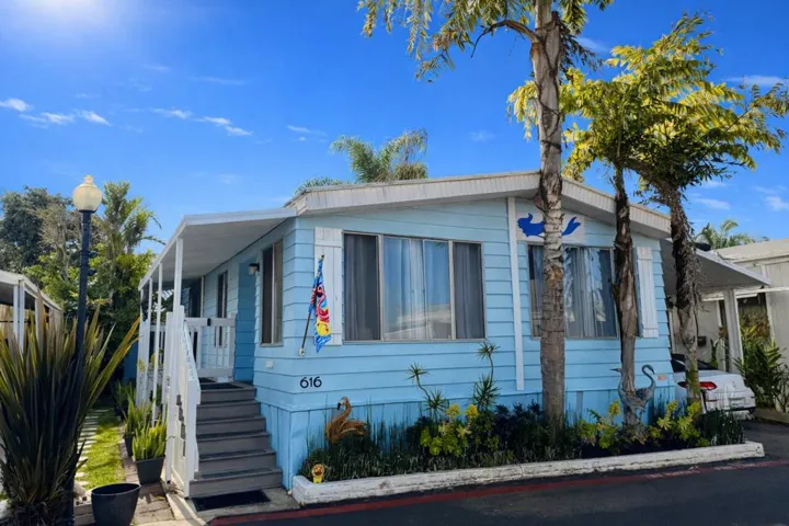 1FDB4CE5-C067-407B-AD15-2E6C9016CE1A