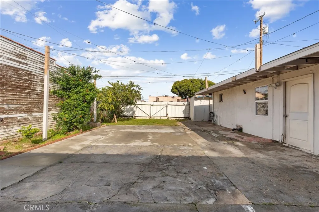 1311 Arabic Street, Wilmington, California 90744 home-pic-21