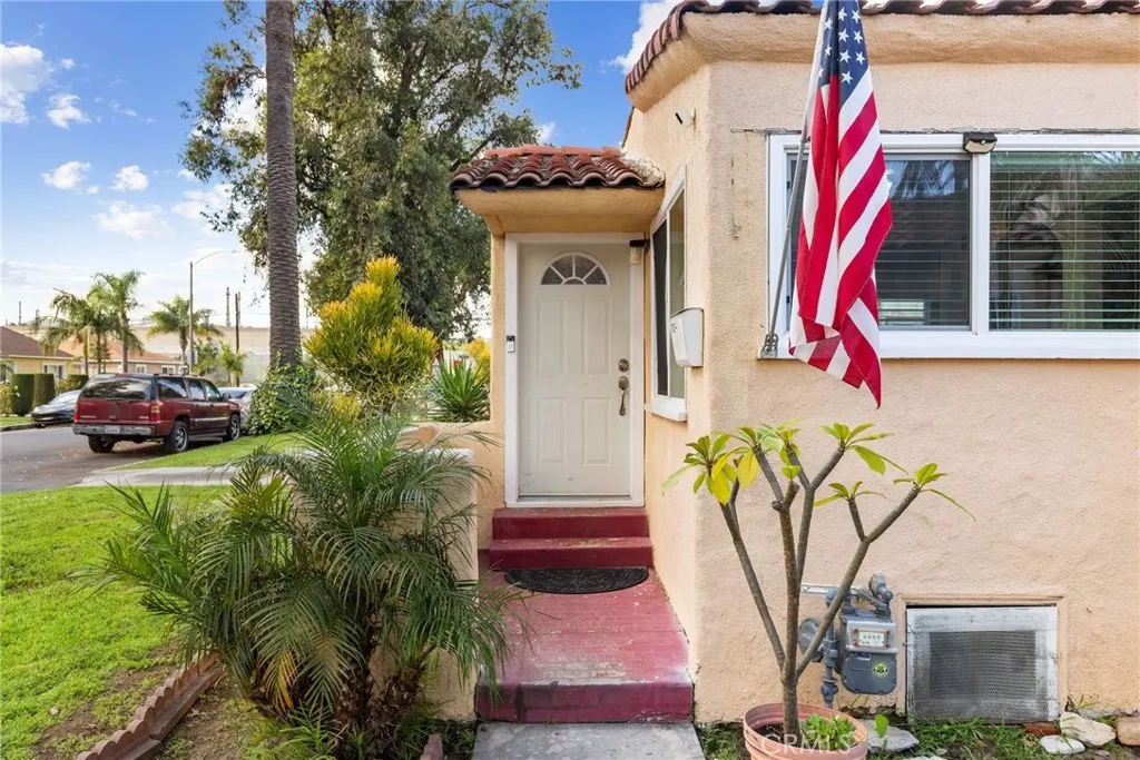 1311 Arabic Street, Wilmington, California 90744 home-pic-3