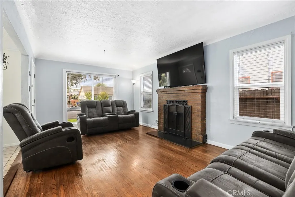 1311 Arabic Street, Wilmington, California 90744 home-pic-6